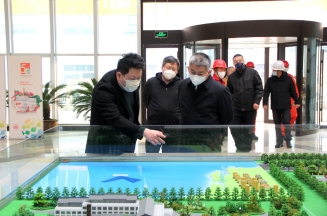 市委常委、副市長賈剛一行來潔晶檢查安全生產工作